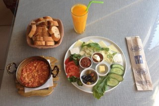 Serdivan Cafe & Bistro