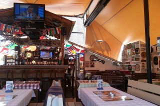 Varuna Gezgin Cafe Del Mundo