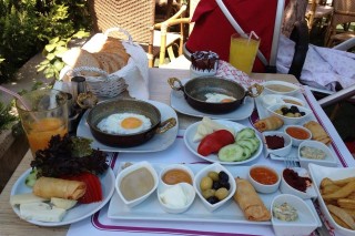 Dr. Beyaz