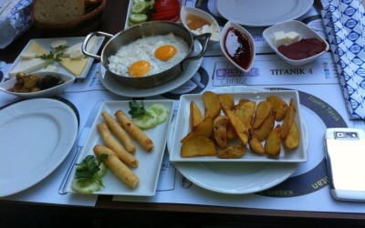 Titanik 4 Cafe
