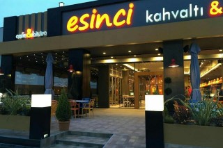 Esinci Cafe & Bistro